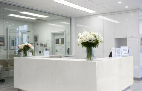 Corian Artista Drift på skranke i reception